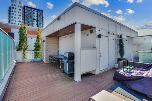 4012 Kovitz Lane Nw, Calgary, AB - Outdoor With Deck Patio Veranda With Exterior