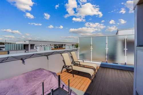 4012 Kovitz Lane Nw, Calgary, AB - Outdoor