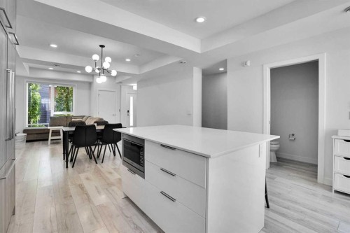 4012 Kovitz Lane Nw, Calgary, AB - Indoor