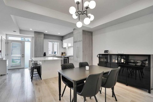 4012 Kovitz Lane Nw, Calgary, AB - Indoor Photo Showing Dining Room