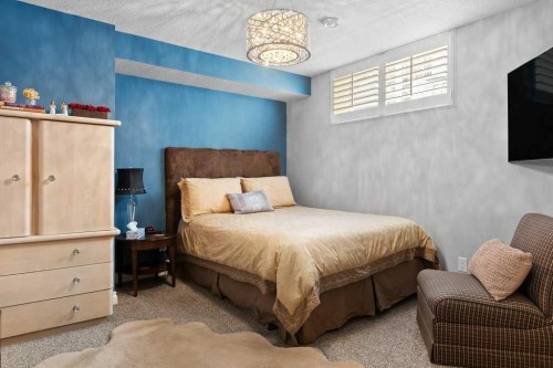 2193 High Country Rise Nw, High River, AB - Indoor Photo Showing Bedroom