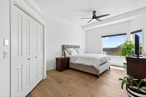 18 Eagleview Place, Cochrane, AB - Indoor Photo Showing Bedroom