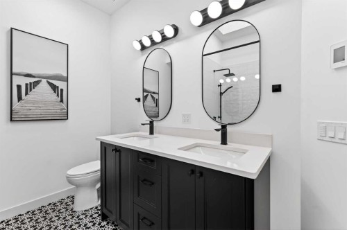 18 Eagleview Place, Cochrane, AB - Indoor Photo Showing Bathroom