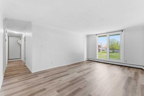 8C-80 Galbraith Drive Sw, Calgary, AB - Indoor Photo Showing Other Room