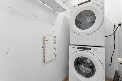 8C-80 Galbraith Drive Sw, Calgary, AB - Indoor Photo Showing Laundry Room