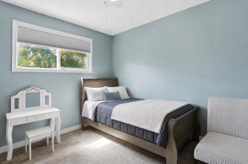 3056 32A Street Se, Calgary, AB 
