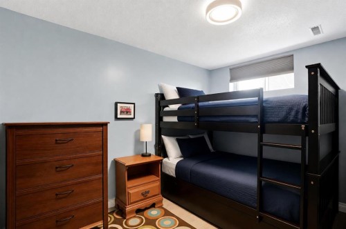 3056 32A Street Se, Calgary, AB 