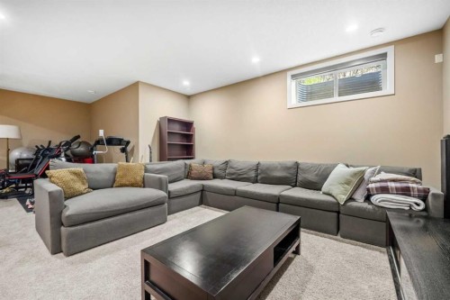63 Cortina Villas Sw, Calgary, AB - Indoor Photo Showing Other Room