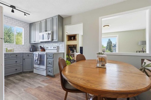 865 Queensland Drive Se, Calgary, AB - Indoor Photo Showing Dining Room