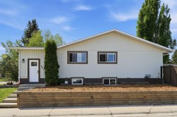 865 Queensland Drive SE Calgary, AB T2J 5E4