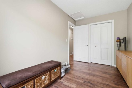 865 Queensland Drive Se, Calgary, AB - Indoor