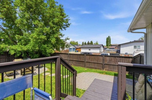 865 Queensland Drive Se, Calgary, AB - Outdoor