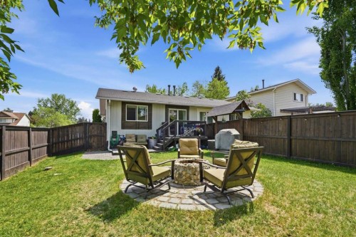 865 Queensland Drive Se, Calgary, AB - Outdoor With Deck Patio Veranda