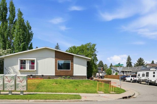 865 Queensland Drive Se, Calgary, AB - Outdoor