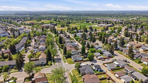 865 Queensland Drive Se, Calgary, AB - Outdoor With View