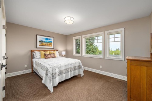 67 Sienna Hills View Sw, Calgary, AB - Indoor Photo Showing Bedroom