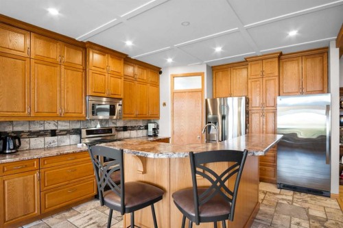 2 Harrison Green, Olds, AB - Indoor Photo Showing Kitchen
