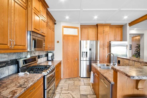 2 Harrison Green, Olds, AB - Indoor Photo Showing Kitchen With Double Sink With Upgraded Kitchen
