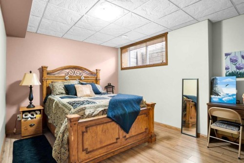 2 Harrison Green, Olds, AB - Indoor Photo Showing Bedroom