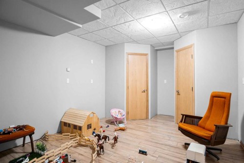 2 Harrison Green, Olds, AB - Indoor Photo Showing Other Room