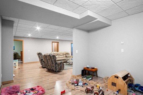 2 Harrison Green, Olds, AB - Indoor