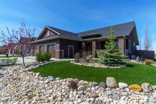 2 Harrison Green, Olds, AB - Outdoor