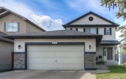 77 Weston Court SW Calgary, AB T3H 5E7