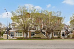 768 73 Street SW Calgary, AB T3H 5V9