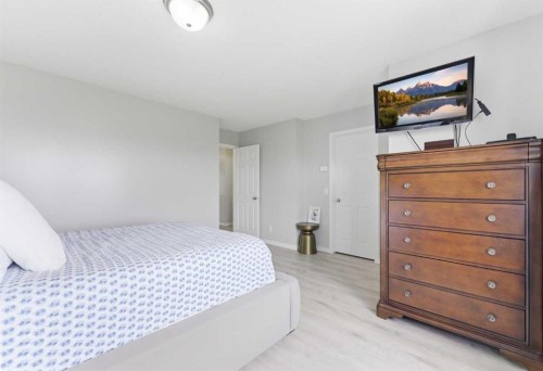 118 Saddletree Close Ne, Calgary, AB - Indoor Photo Showing Bedroom