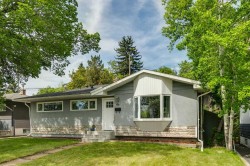 40 Henefer Road SW Calgary, AB T2V 3B4