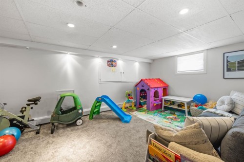 2615 17A Street Sw, Calgary, AB - Indoor