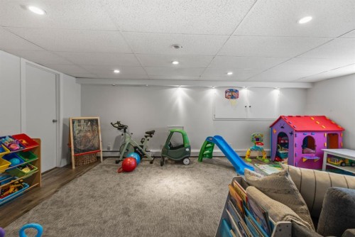 2615 17A Street Sw, Calgary, AB - Indoor