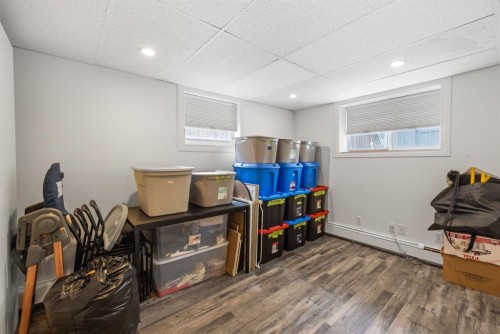 2615 17A Street Sw, Calgary, AB - Indoor