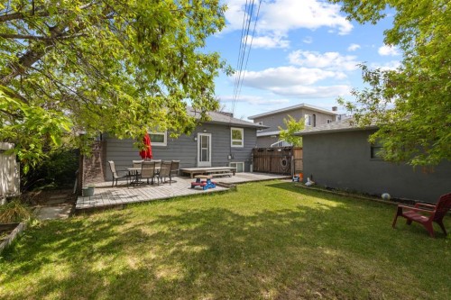 2615 17A Street Sw, Calgary, AB - Outdoor