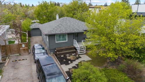 2615 17A Street Sw, Calgary, AB - Outdoor