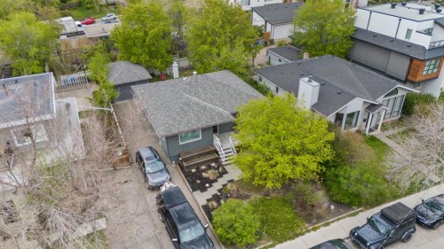 2615 17A Street Sw, Calgary, AB - Outdoor