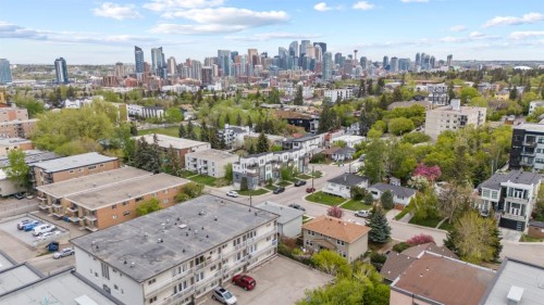 2615 17A Street Sw, Calgary, AB - Outdoor With View