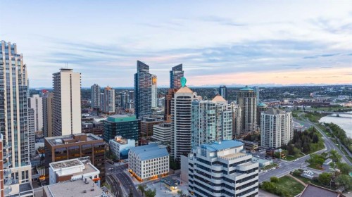 1302-1078 6 Avenue Sw, Calgary, AB - Outdoor With View