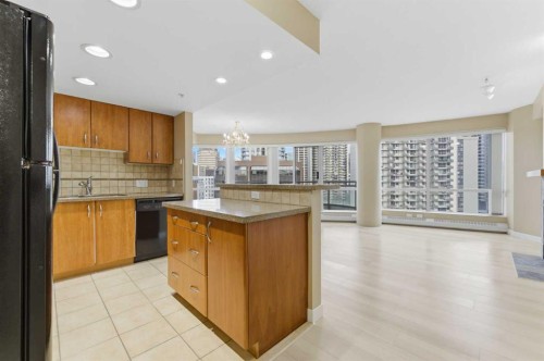 1302-1078 6 Avenue Sw, Calgary, AB - Indoor Photo Showing Kitchen