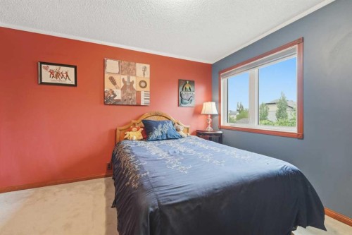 61 Millview Park Sw, Calgary, AB - Indoor Photo Showing Bedroom