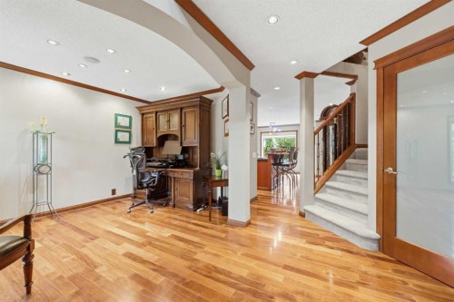 61 Millview Park Sw, Calgary, AB - Indoor Photo Showing Kitchen