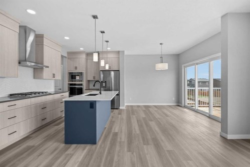 74 Lucas Place Nw, Calgary, AB - Indoor Photo Showing Kitchen With Upgraded Kitchen