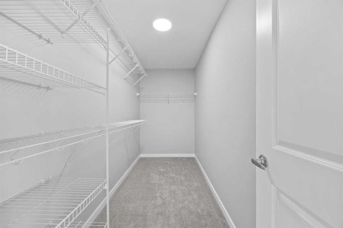 74 Lucas Place Nw, Calgary, AB - Indoor