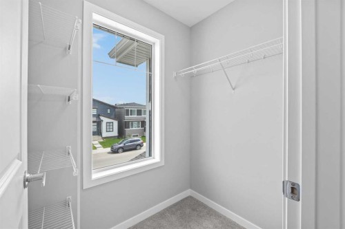 74 Lucas Place Nw, Calgary, AB - Indoor
