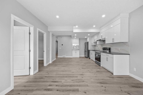 74 Lucas Place Nw, Calgary, AB - Indoor