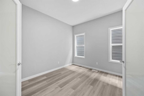 74 Lucas Place Nw, Calgary, AB - Indoor Photo Showing Other Room