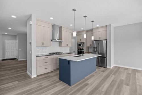 74 Lucas Place Nw, Calgary, AB - Indoor Photo Showing Kitchen With Upgraded Kitchen