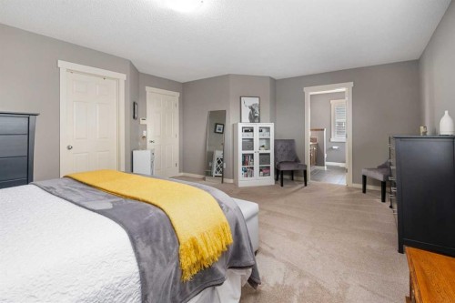 124 Evergreen Circle Sw, Calgary, AB - Indoor Photo Showing Bedroom