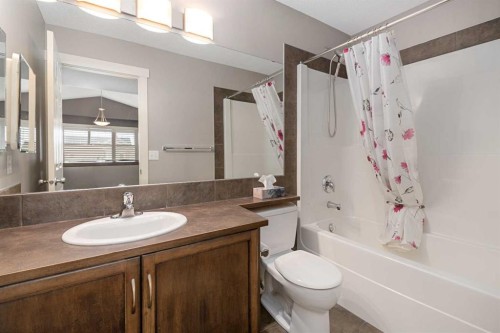 124 Evergreen Circle Sw, Calgary, AB - Indoor Photo Showing Bathroom