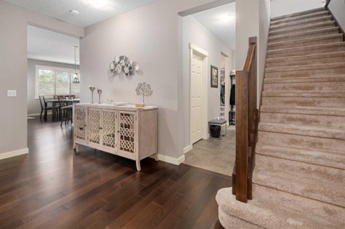 124 Evergreen Circle Sw, Calgary, AB - Indoor Photo Showing Other Room